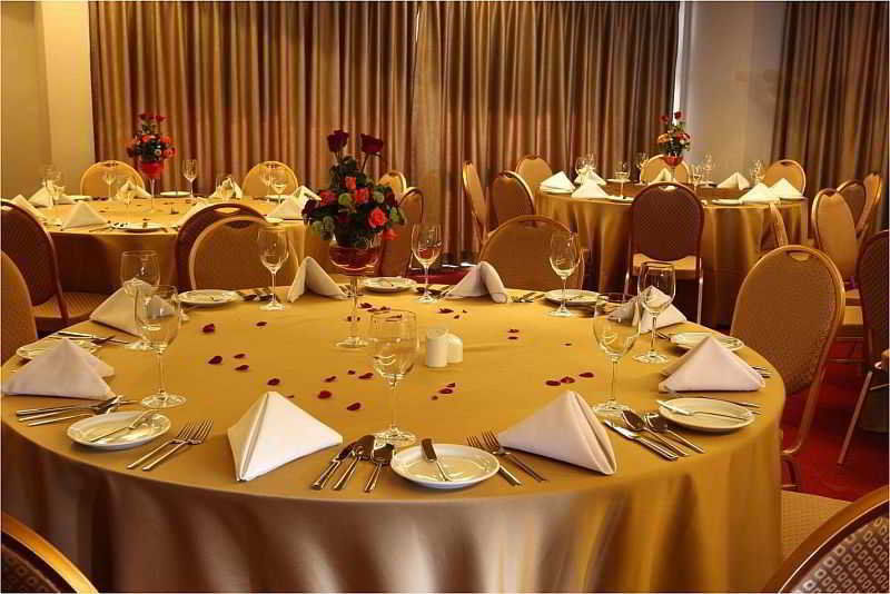 Armada Hotel Manila Dış mekan fotoğraf